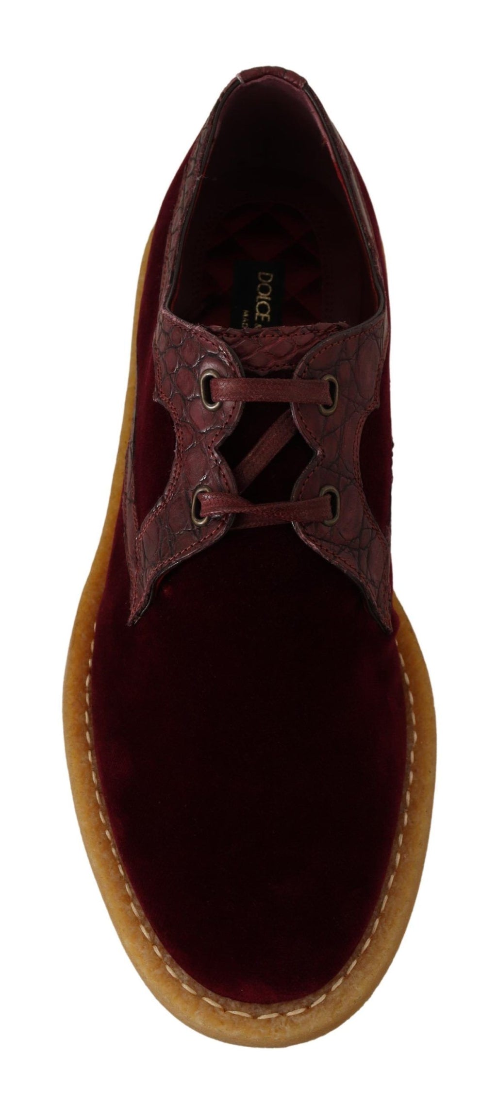 Chaussures en velours bordeaux Dolce & Gabbana avec détails en cuir exotique, élégantes et sophistiquées.