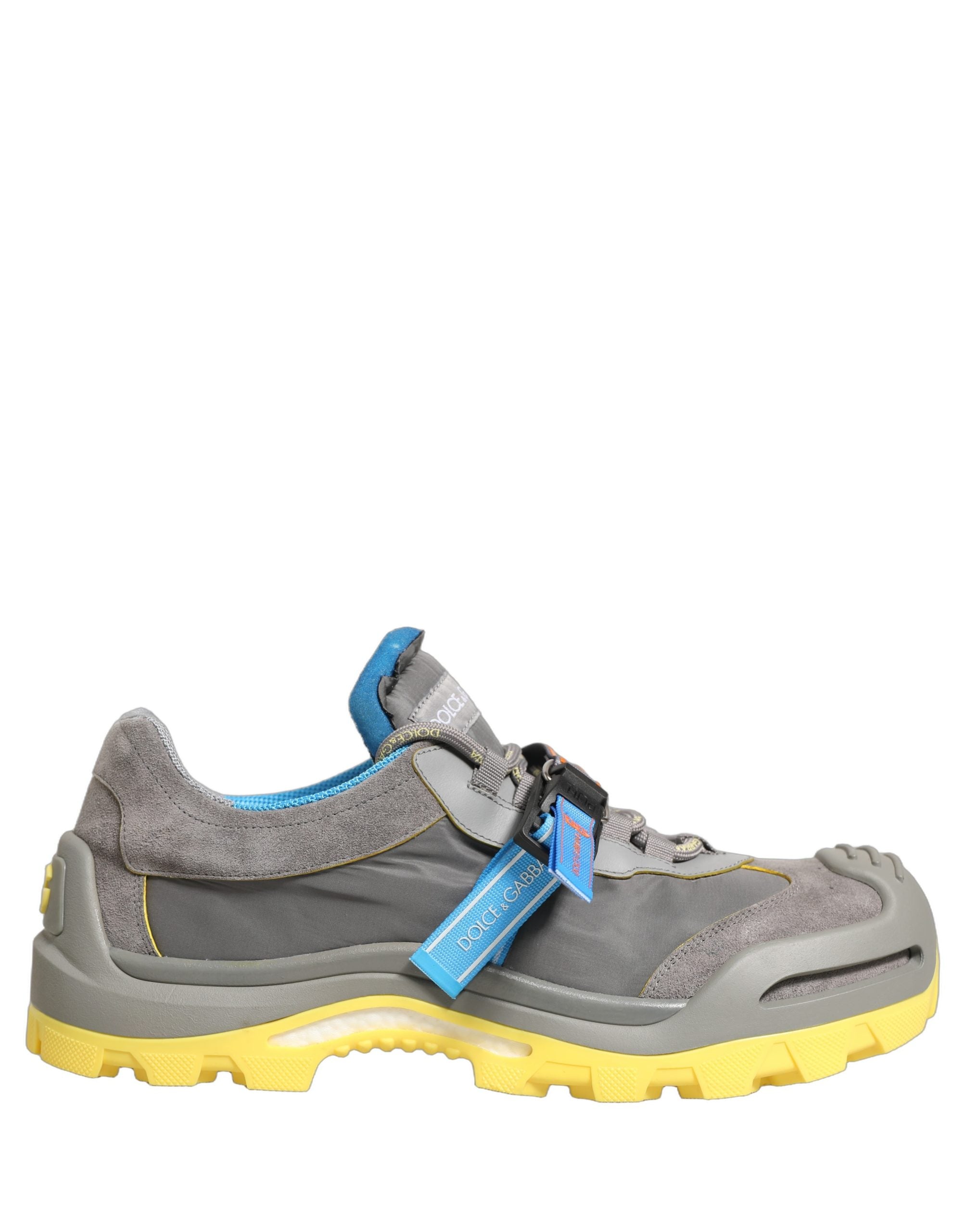 Chaussures sneakers basses gris Dolce & Gabbana Airmaster pour homme avec panneaux en cuir et détails modernes