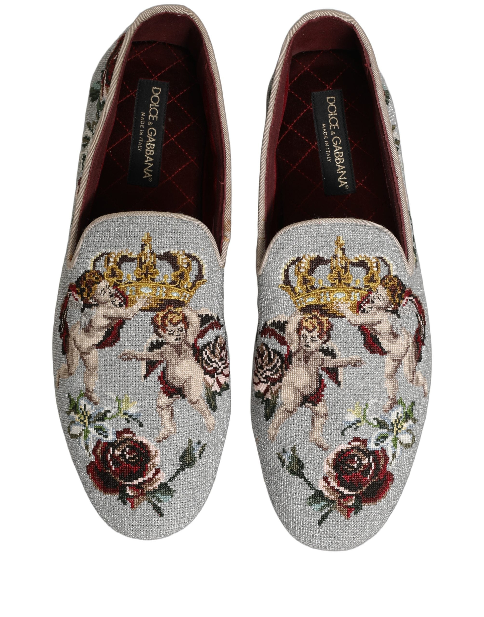 Chaussures mocassins Dolce & Gabbana gris avec broderie d'ange, couronne et rose, élégantes et sophistiquées.