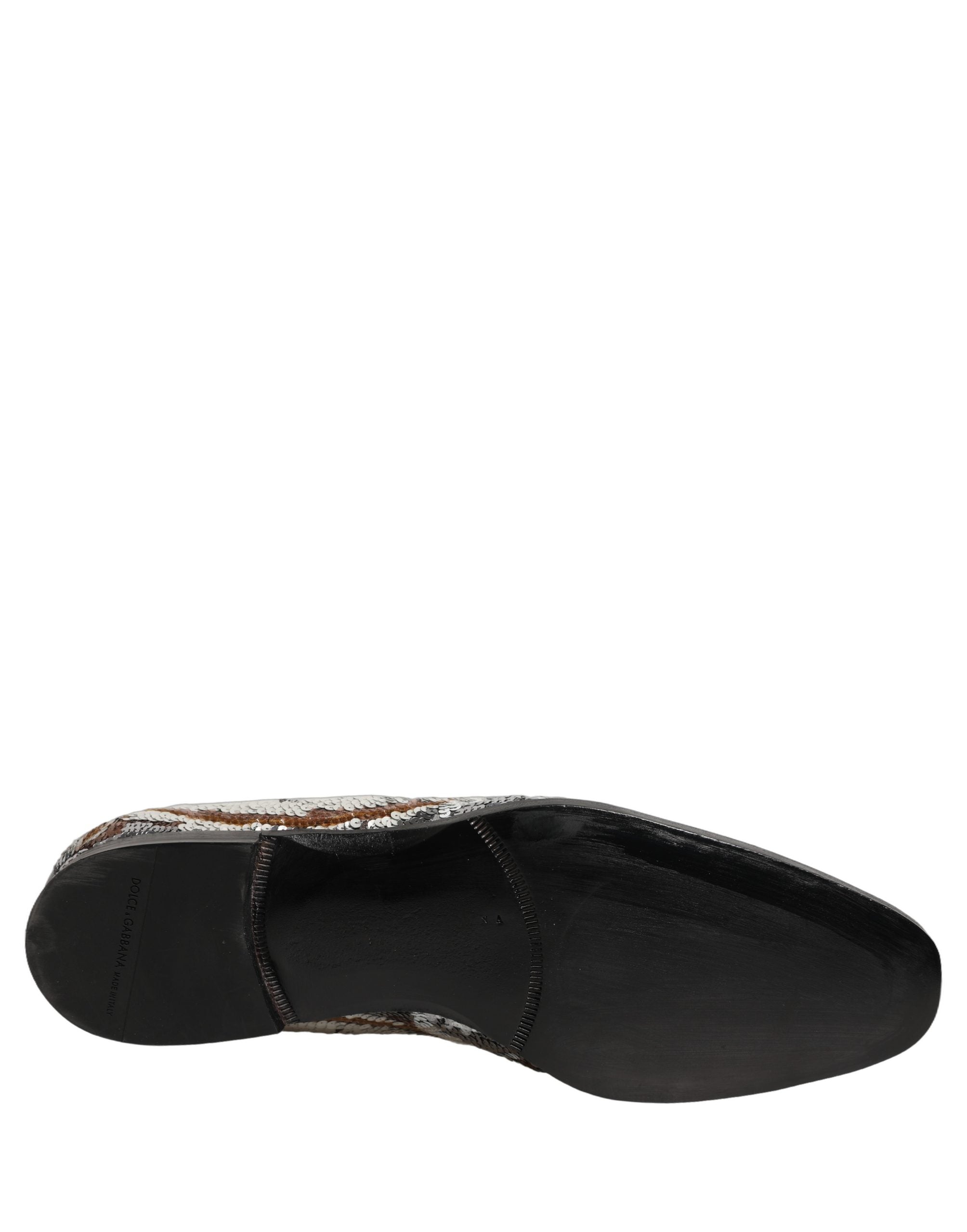 Chaussures mocassins Dolce & Gabbana blanches en or avec sequins, style slip-on élégants et sophistiqués.