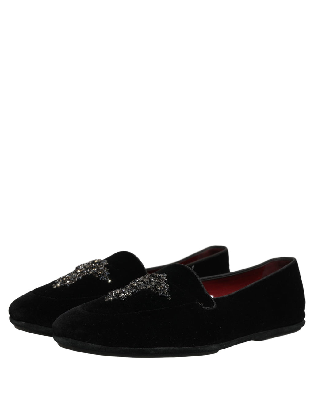 Chaussures mocassins Dolce & Gabbana en daim noir ornés de décorations, élégantes et sophistiquées.
