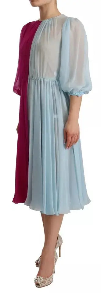 Robe midi deux tons en soie dolce & gabbana fuchsia avec un voile bleu clair transparent et un panneau latéral magenta solide