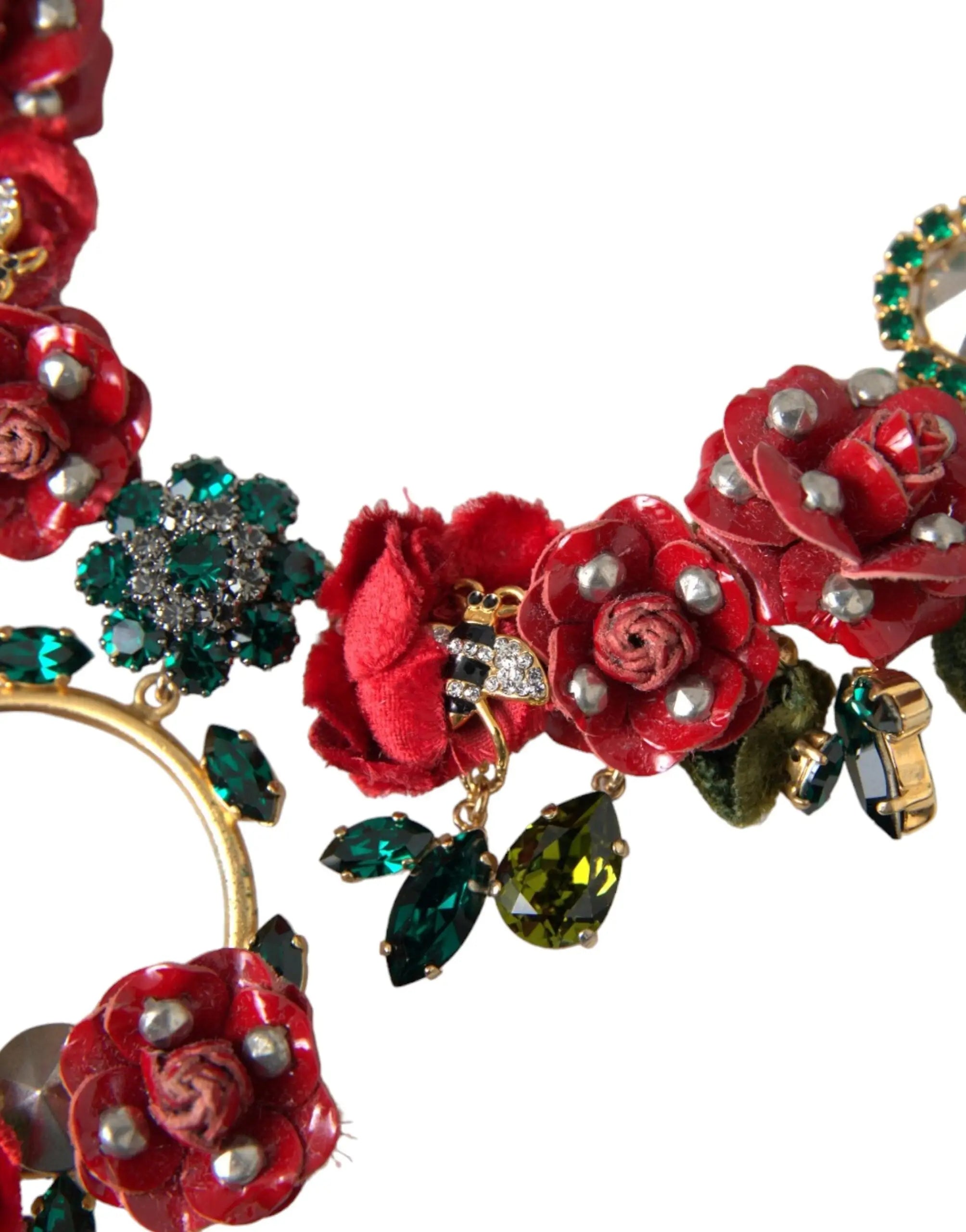 Collier dolce & gabbana en laiton doré avec chaîne à maillons, pendentif cristal rose rouge vif orné de pierres vertes et accents argentés