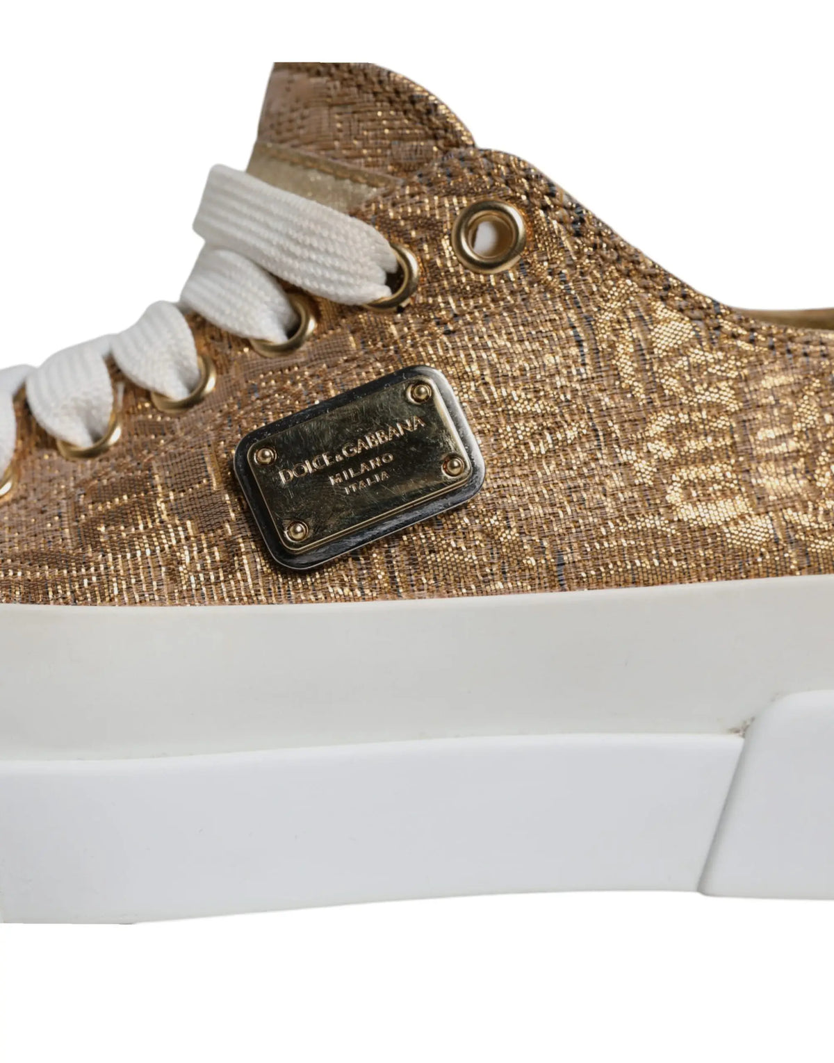 Baskets basses dolce & gabbana texturées or avec lacets blancs et plaque métallique logo