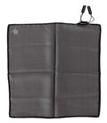 Pochette en soie noire dolce & gabbana avec logo gris subtil et étiquettes à cordon noir en 100 pour cent soie