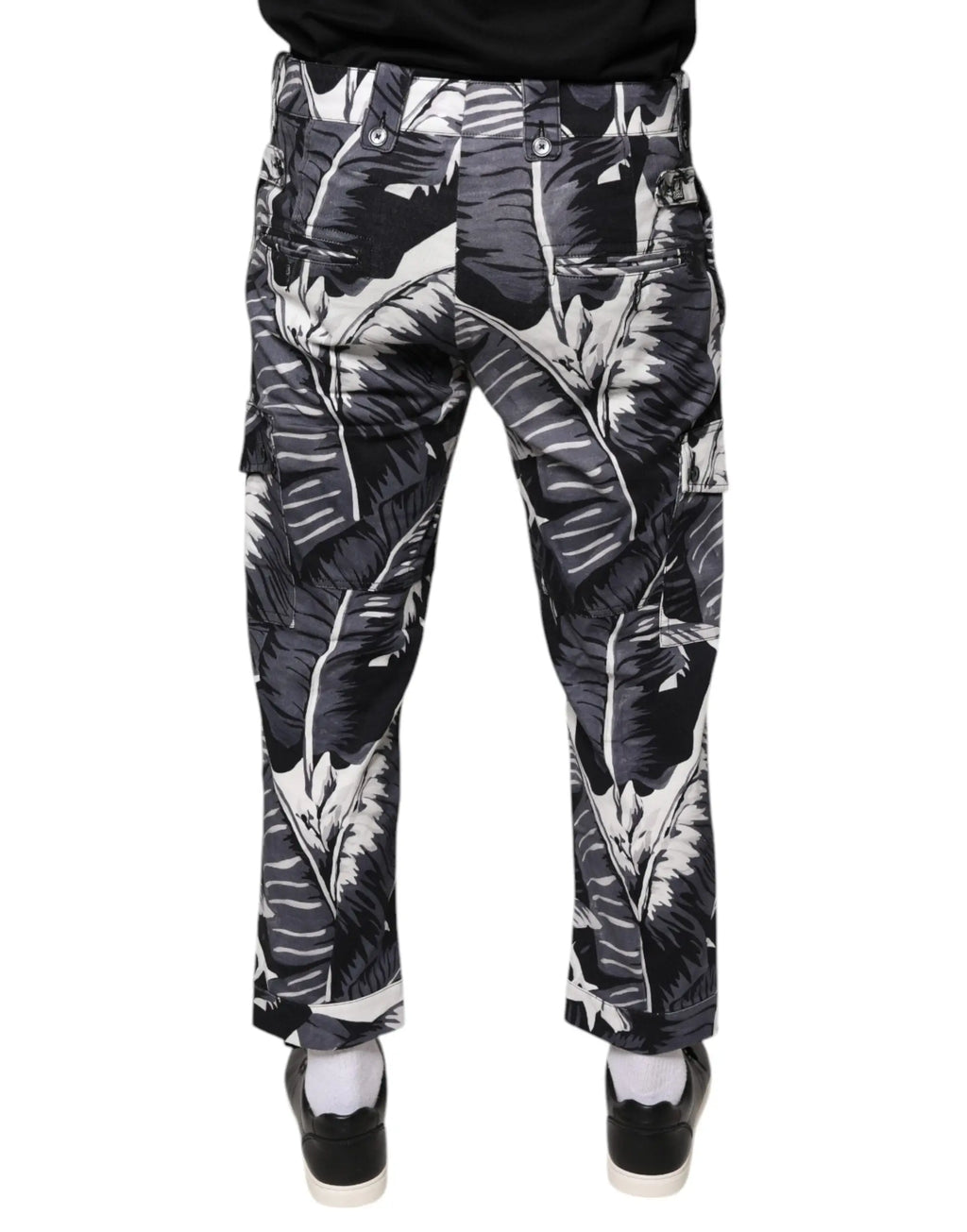 Pantalon cargo capri gris dolce & gabbana en coton stretch avec motif feuilles de bananier tropical noir et blanc