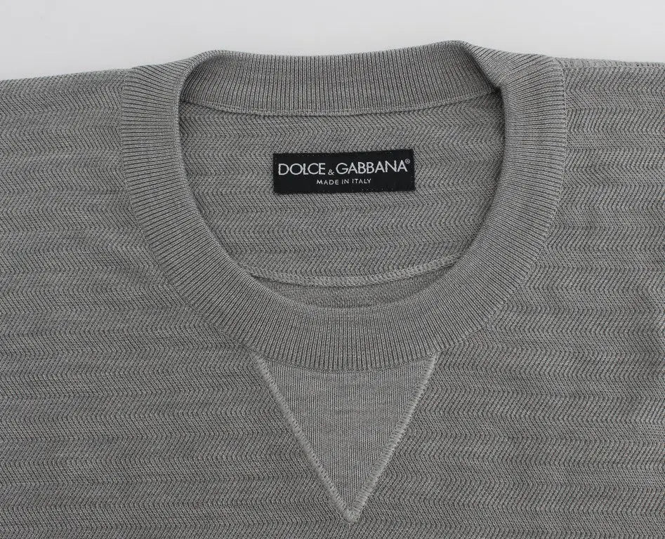 Pull en soie gris dolce & gabbana à col rond avec motif chevrons et encolure côtelée