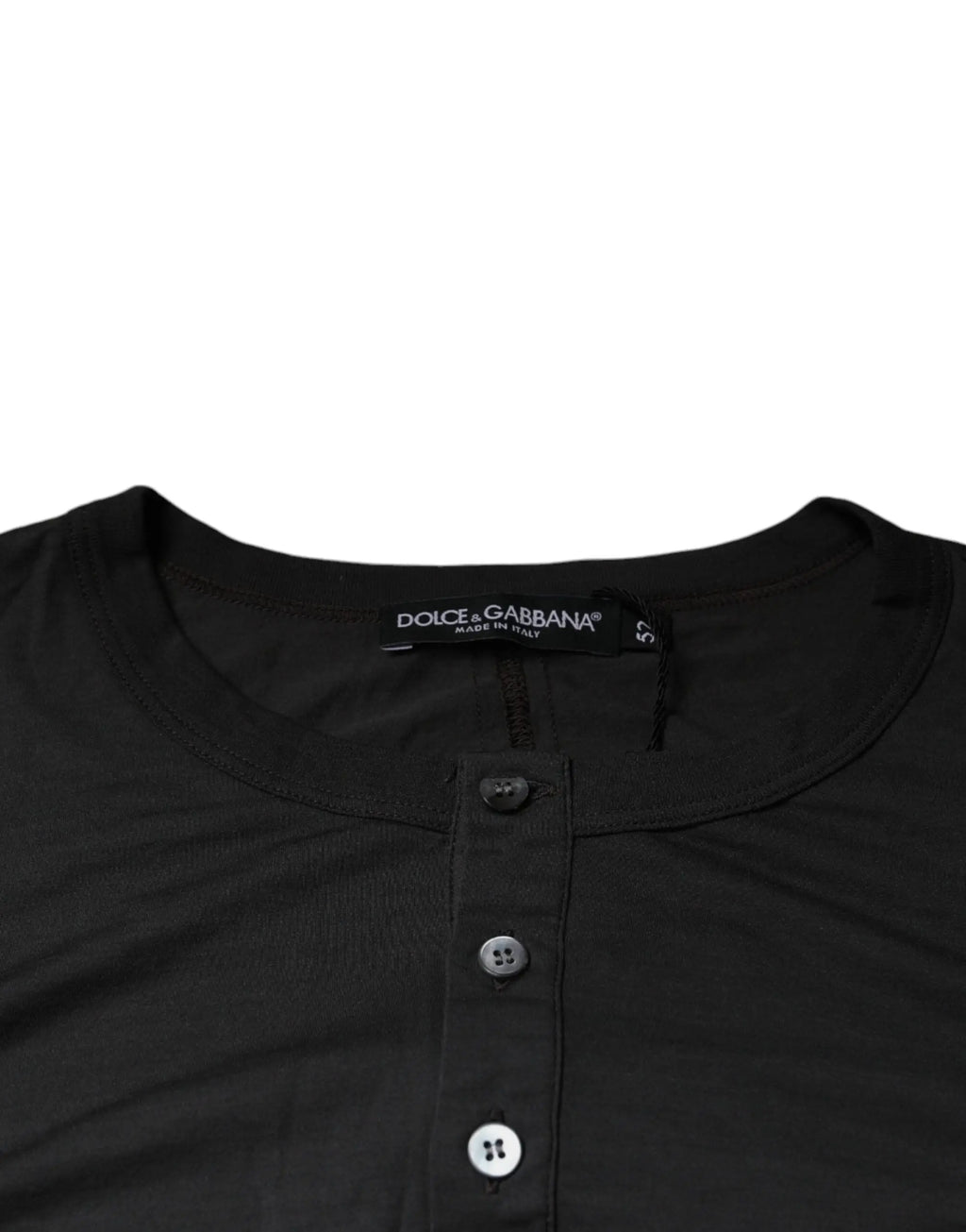 Dolce and gabbana pull-over gris avec broderie abeille et couronne et top henley noir à trois boutons sur le devant