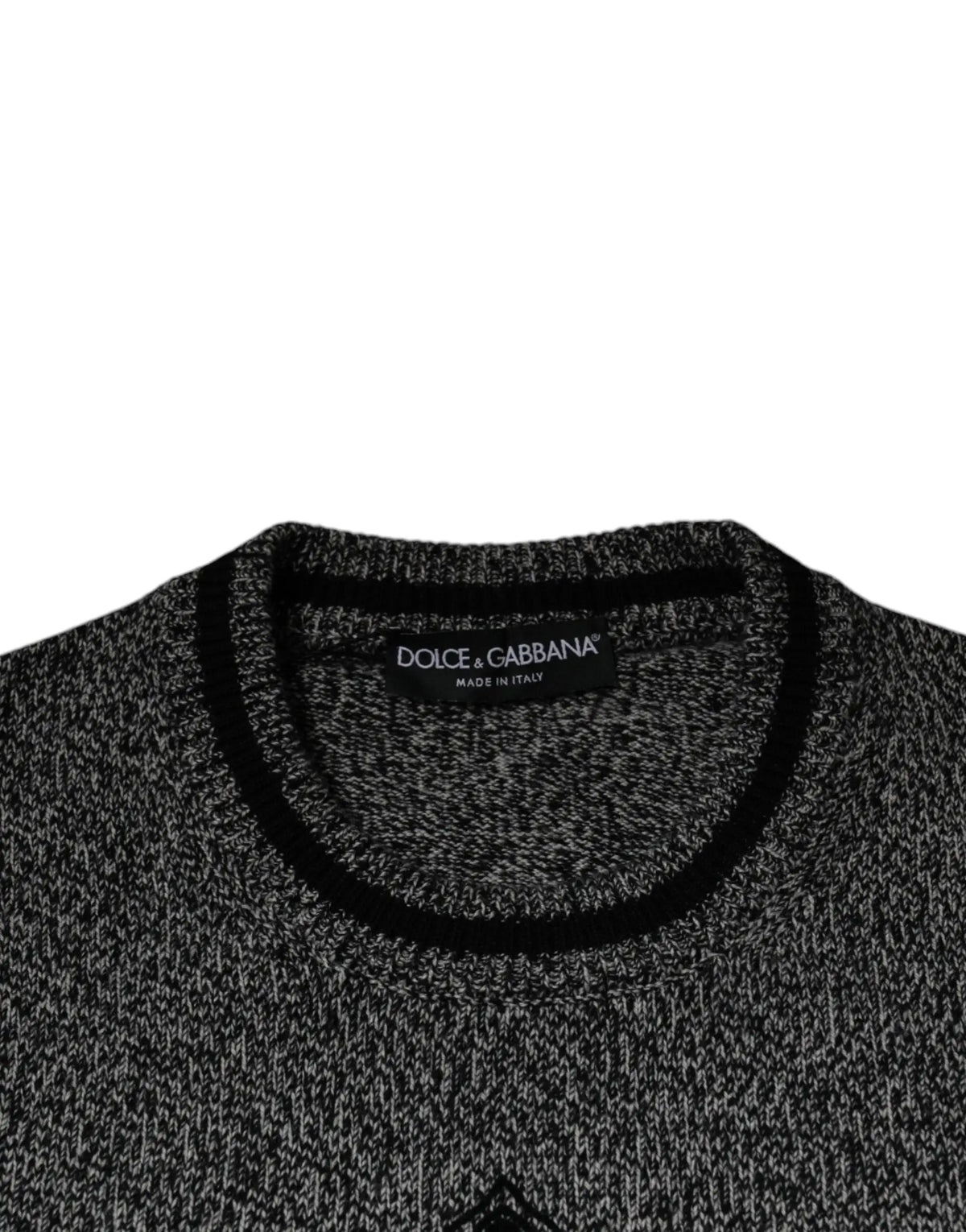 Pull noir et gris chiné en maille dolce gabbana avec col côtelé noir et label de la marque visible
