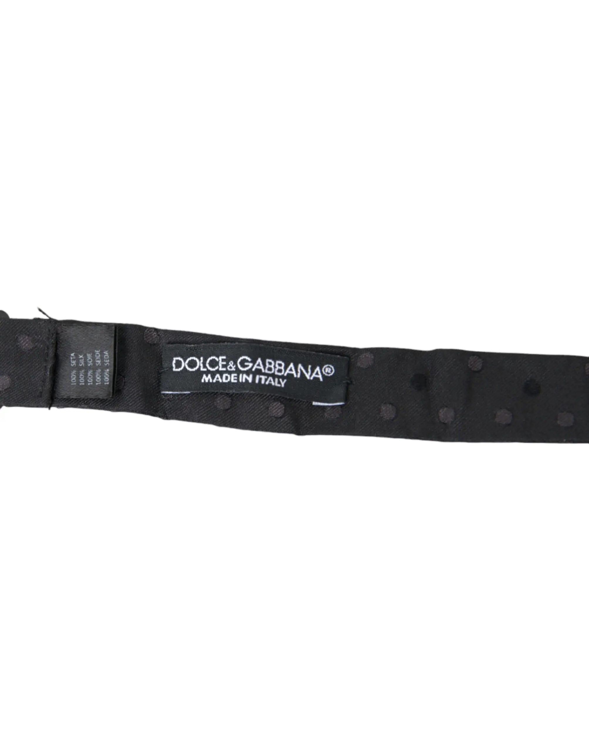 Ceinture dolce & gabbana noire en cuir avec pois subtils et design minimaliste assortie à un nœud papillon gris en soie