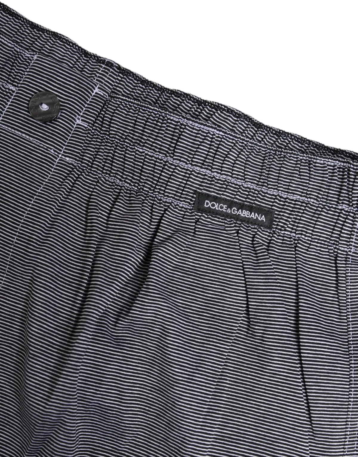 Boxer coton dolce & gabbana rayé gris et noir avec étiquette de marque visible sur le devant