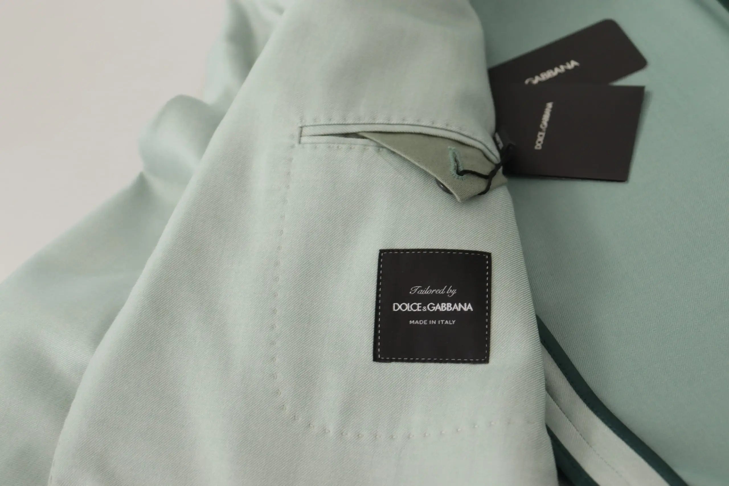 Veste blazer dolce & gabbana verte en cachemire avec patch en cuir noir et étiquettes assorties visible de face