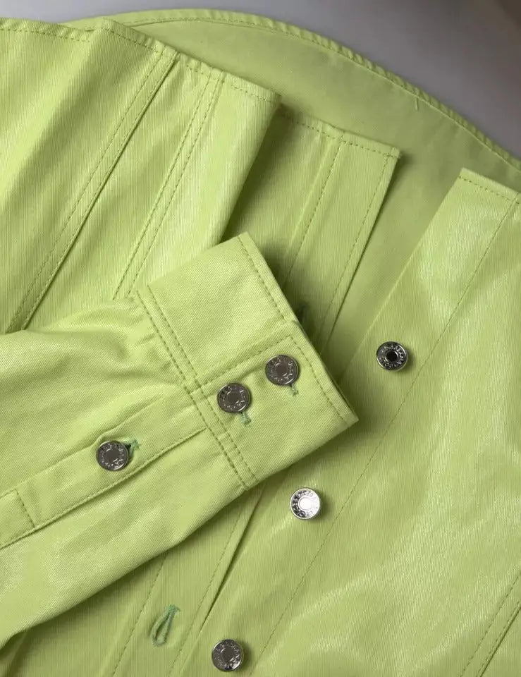 Dolce & gabbana chemise décontractée à manches longues en coton vert lime avec tissu texturé subtil et boutons en métal argenté