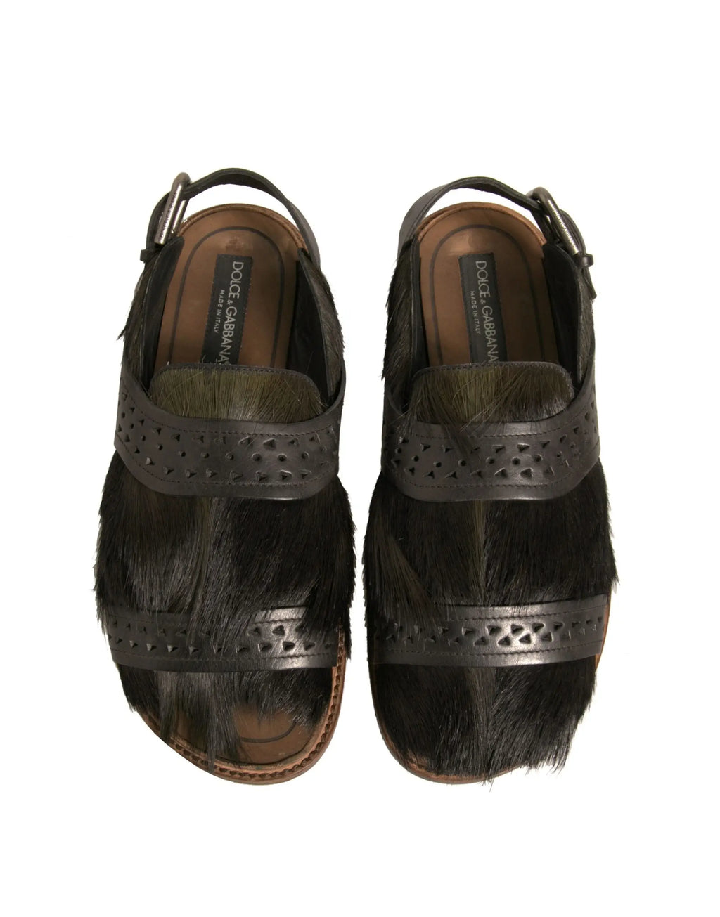 Sandales plates dolce & gabbana en cuir vert gazelle avec fourrure de vache noire et brides en cuir perforé