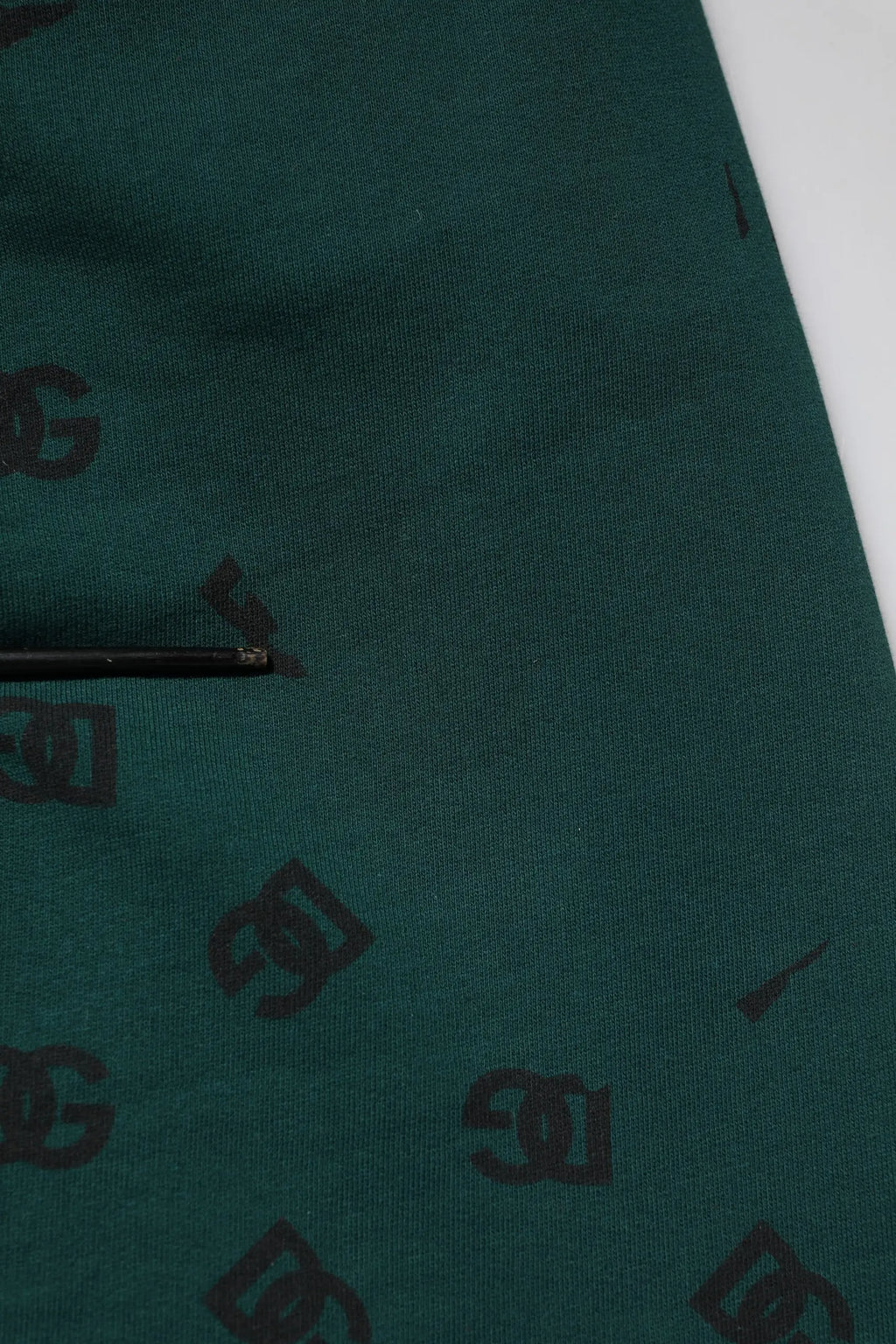 Pantalon de jogging pour homme dolce & gabbana vert en tissu à motifs de logos dc entrelacés noirs