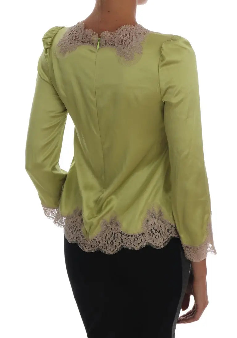 Blouse dolce & gabbana en satin vert clair avec dentelle beige délicate et manches bouffantes en soie stretch