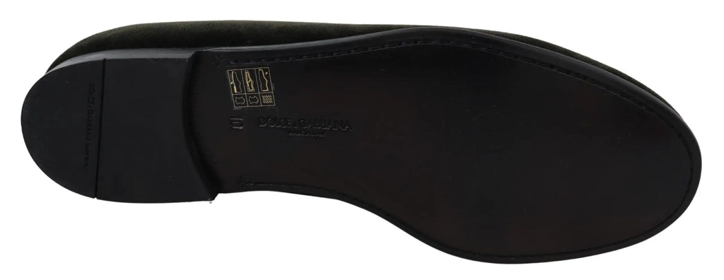 Semelle noire en cuir de chaussure avec logo embossé de la marque dolce & gabbana pour mocassins homme en velours vert
