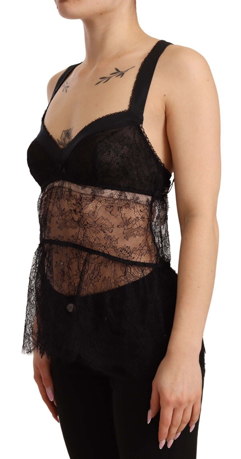 Lingerie Dolce & Gabbana en soie noire avec dentelle, top babydoll en nylon, élégant et féminin, vue de face.