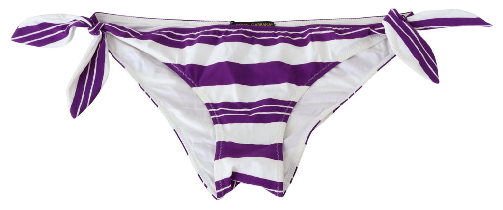 Bas de maillot de bain Dolce & Gabbana à rayures violettes et blanches, parfait pour la plage.