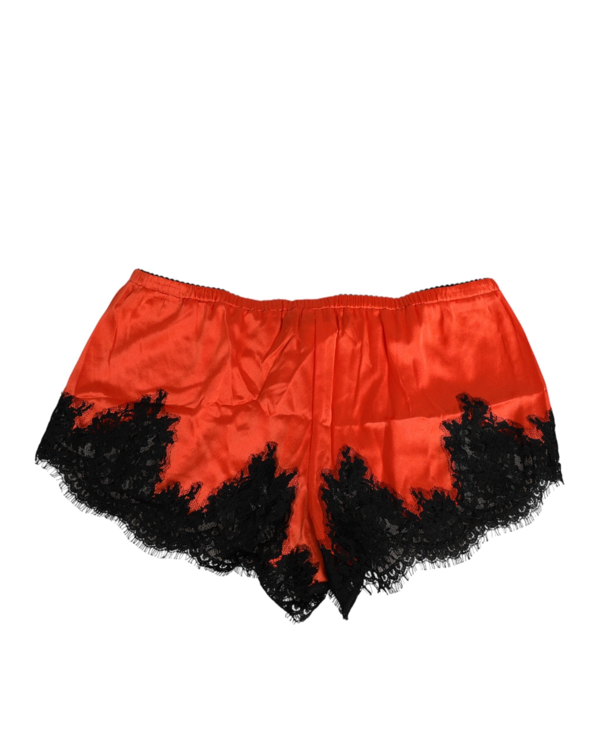 Shorts en satin de soie rouge Dolce & Gabbana avec dentelle, sous-vêtements élégants et confortables.