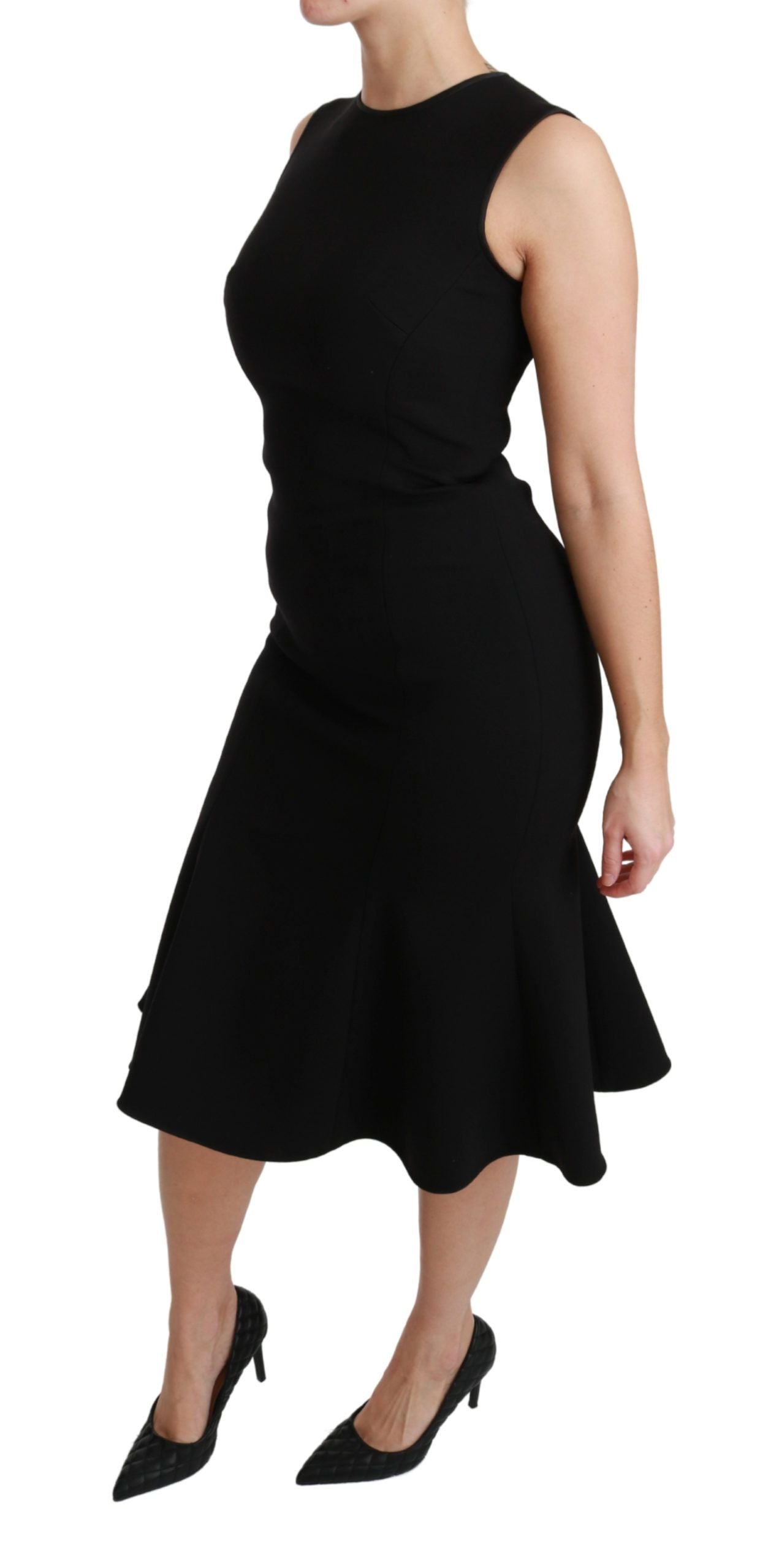 Robe noire Dolce & Gabbana en laine stretch, coupe ajustée et évasée, style sophistiqué et élégant.