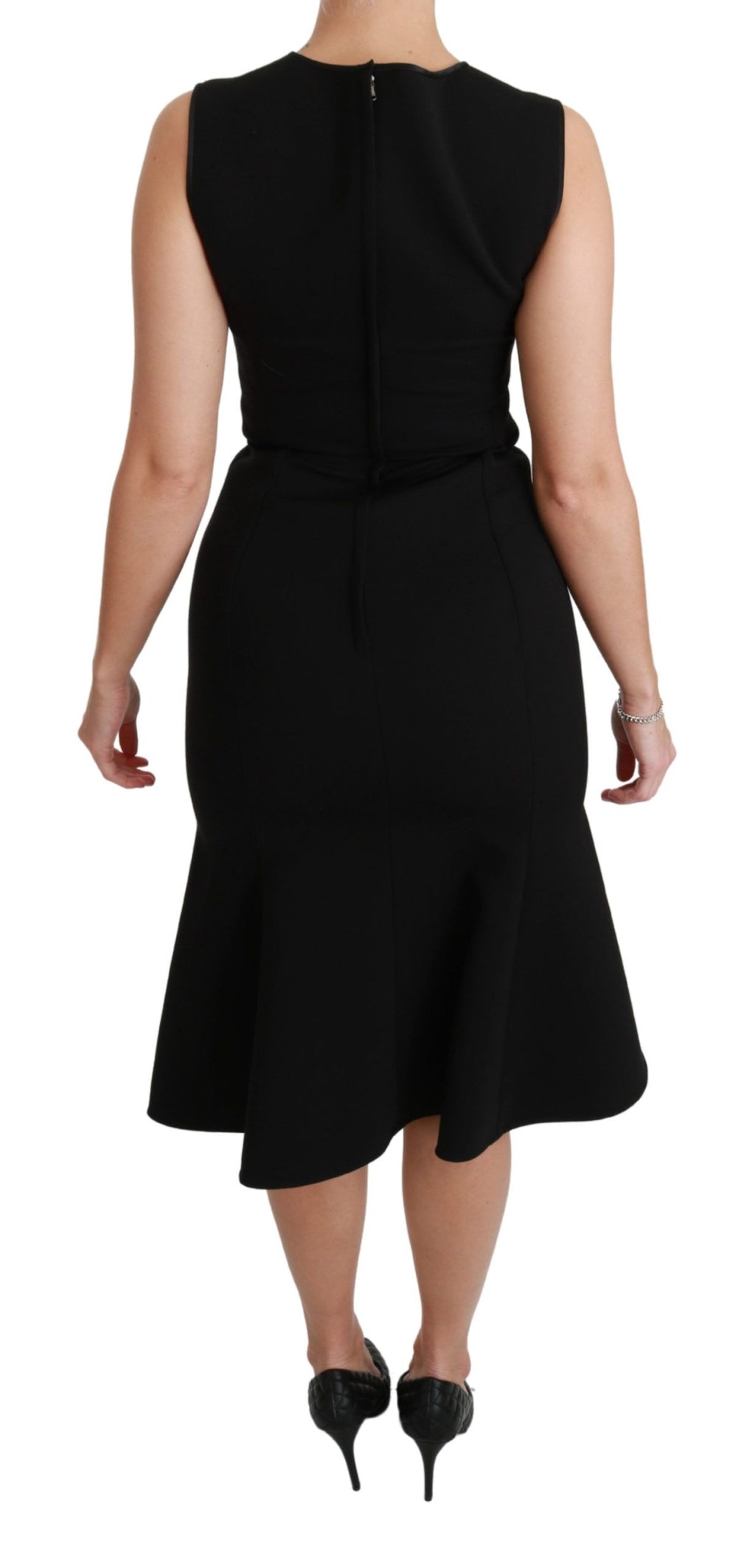 Robe noire Dolce & Gabbana en laine stretch, coupe ajustée et évasée, pour un look élégant et sophistiqué.