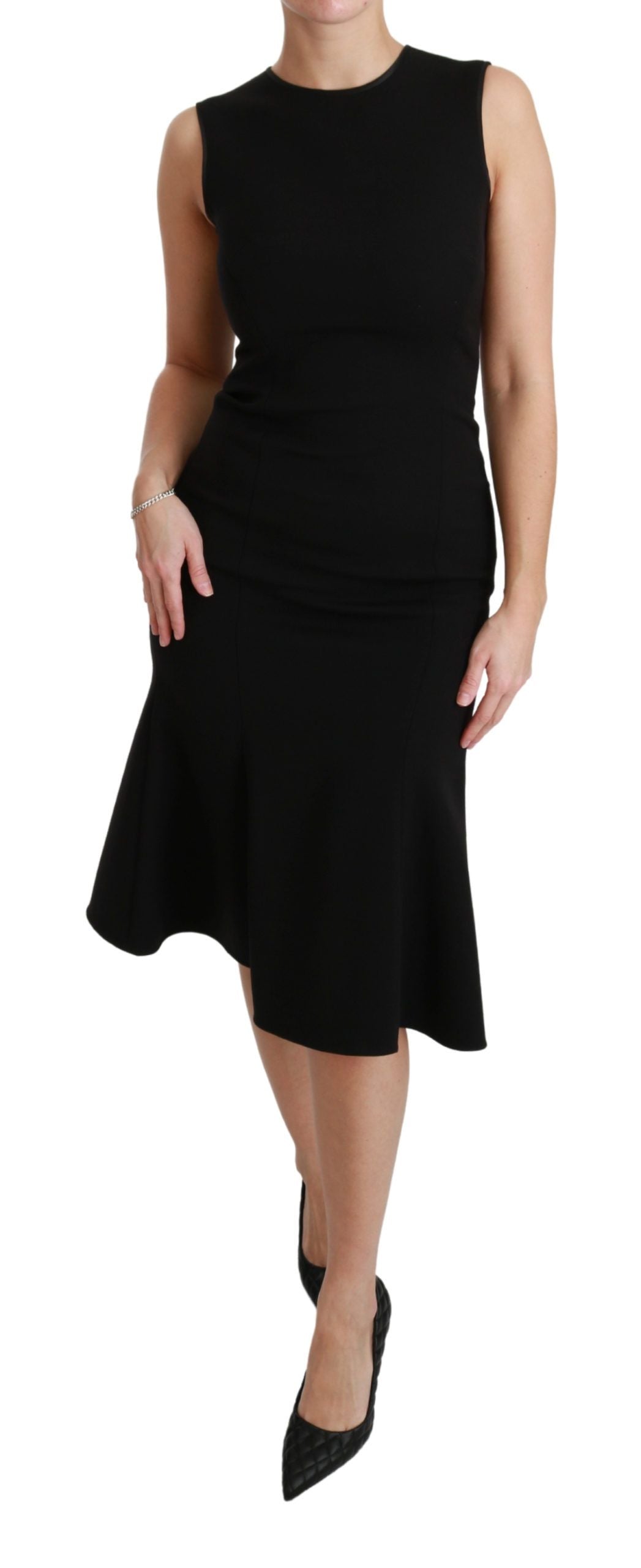 Robe noire Dolce & Gabbana en laine stretch, coupe ajustée et flare, élégante et sophistiquée pour occasion spéciale.