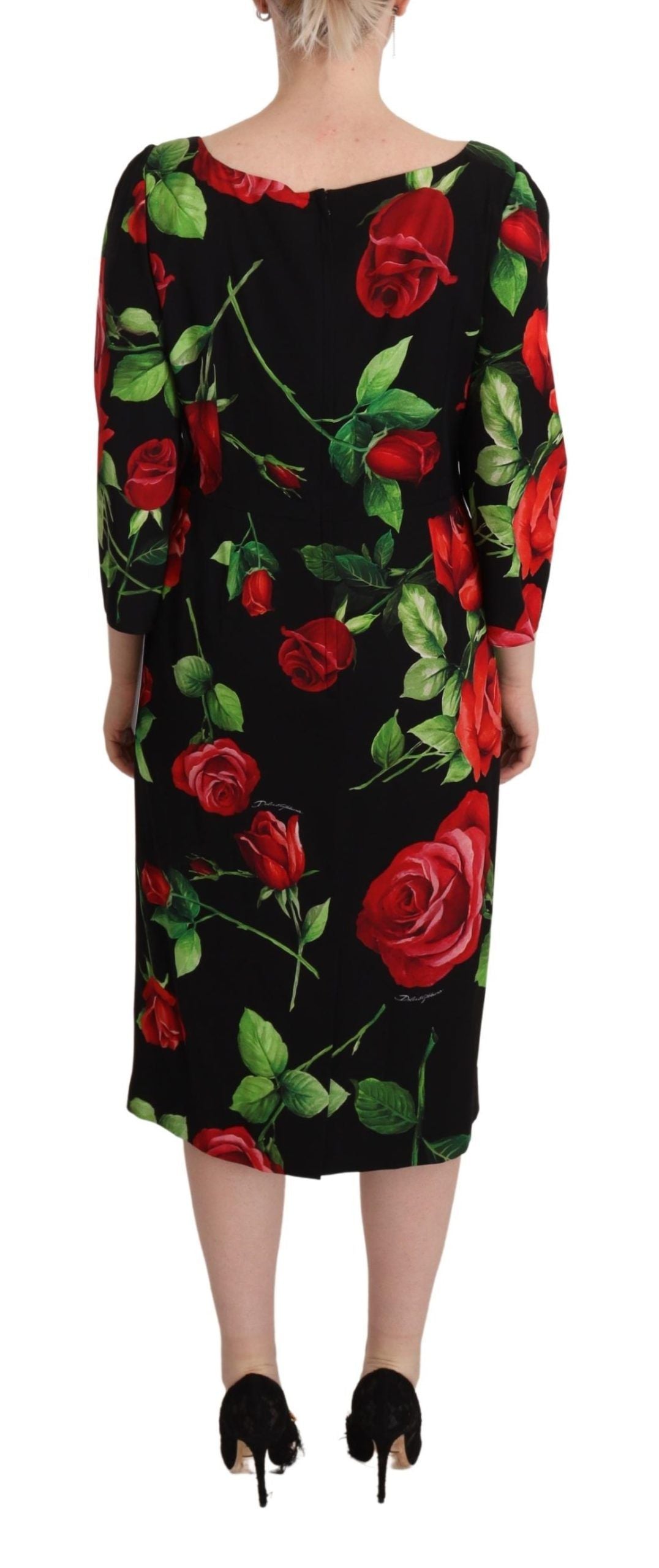 Robe en soie stretch noire et rouge à roses de Dolce & Gabbana, coupe ajustée et élégante pour femmes.
