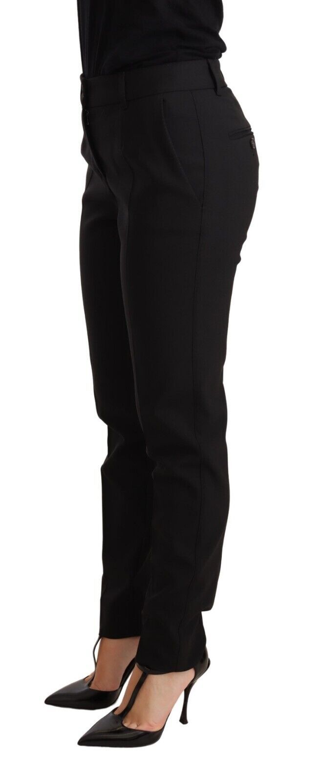 Pantalon femme Dolce & Gabbana en laine vierge noire, coupe tapered, élégante et moderne, sur mannequin.