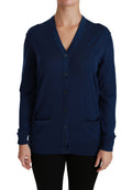 Cardigan en laine vierge bleu Dolce & Gabbana avec boutons, vue de détail du pull élégant pour femme.