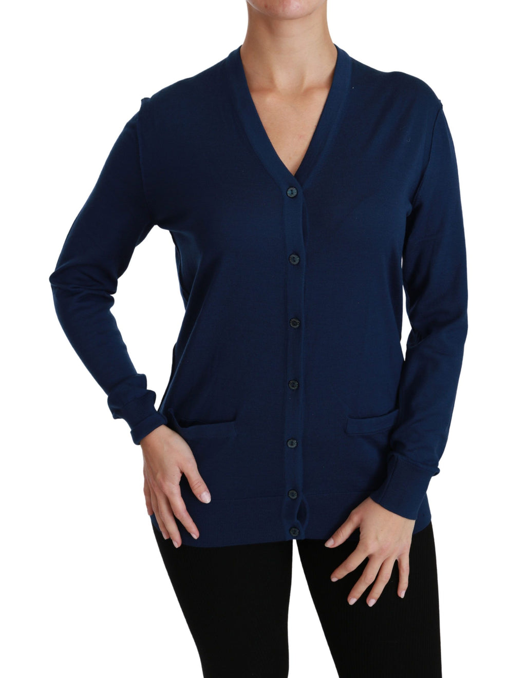 Pull Dolce & Gabbana en laine vierge avec boutons bleus, cardigan élégant pour femme, visible en détail.