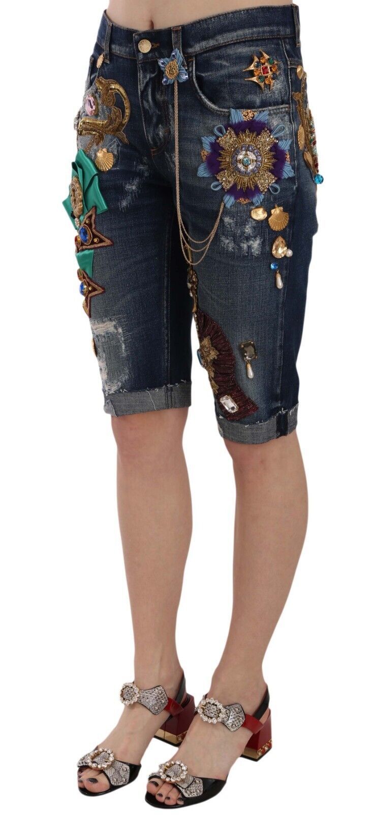 Shorts en denim bleu Dolce & Gabbana avec taille mi-haute et cristaux, style capri, pour un look élégant et décontracté.