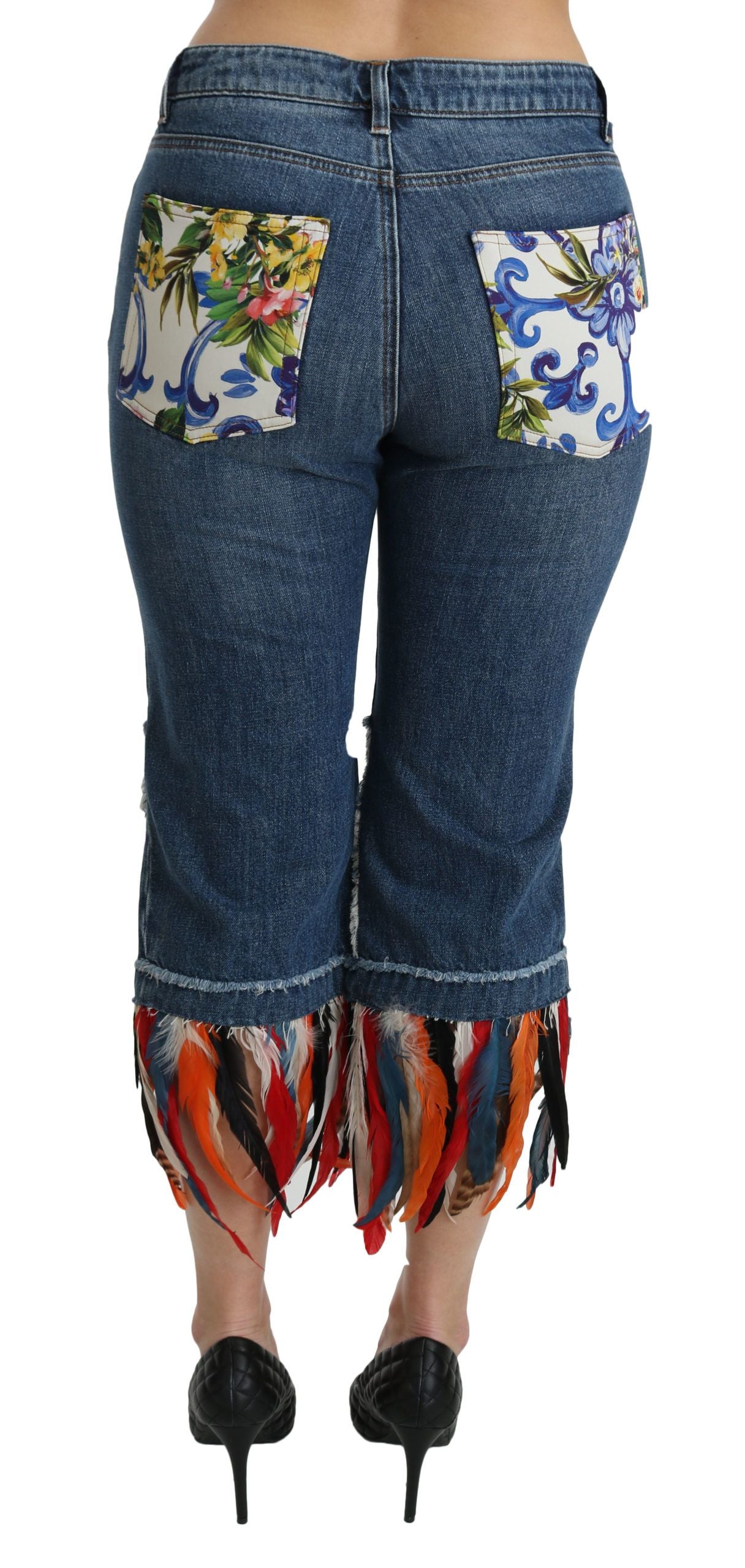 Jeans cropped en coton à taille basse Dolce & Gabbana avec plumes bleues, mode décontractée et élégante.