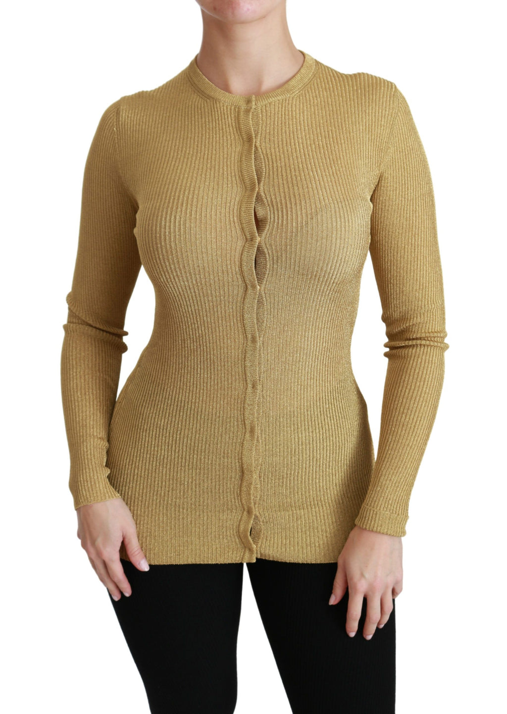 Cardigan à manches longues en viscose de couleur or de Dolce & Gabbana, design élégant et confortable, porté en gros plan.
