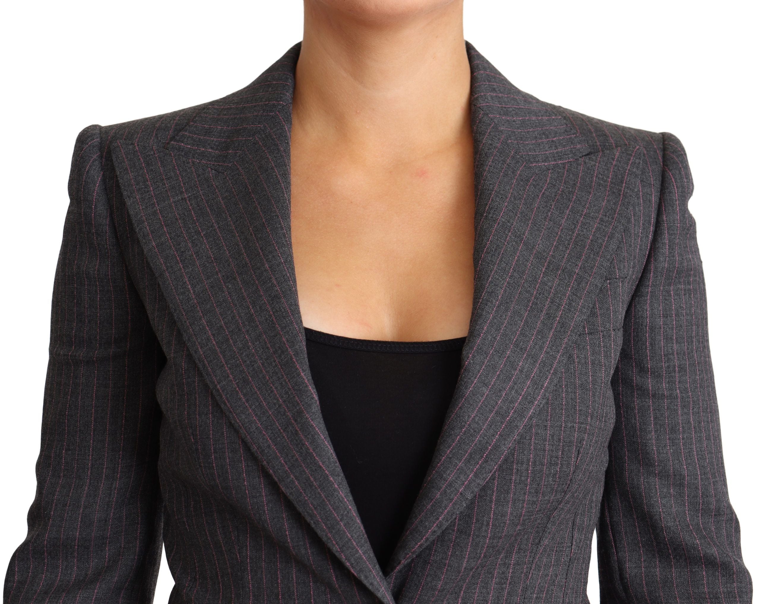 Veste blazer grise en laine Dolce & Gabbana, à boutonnière simple et coupe ajustée pour homme.