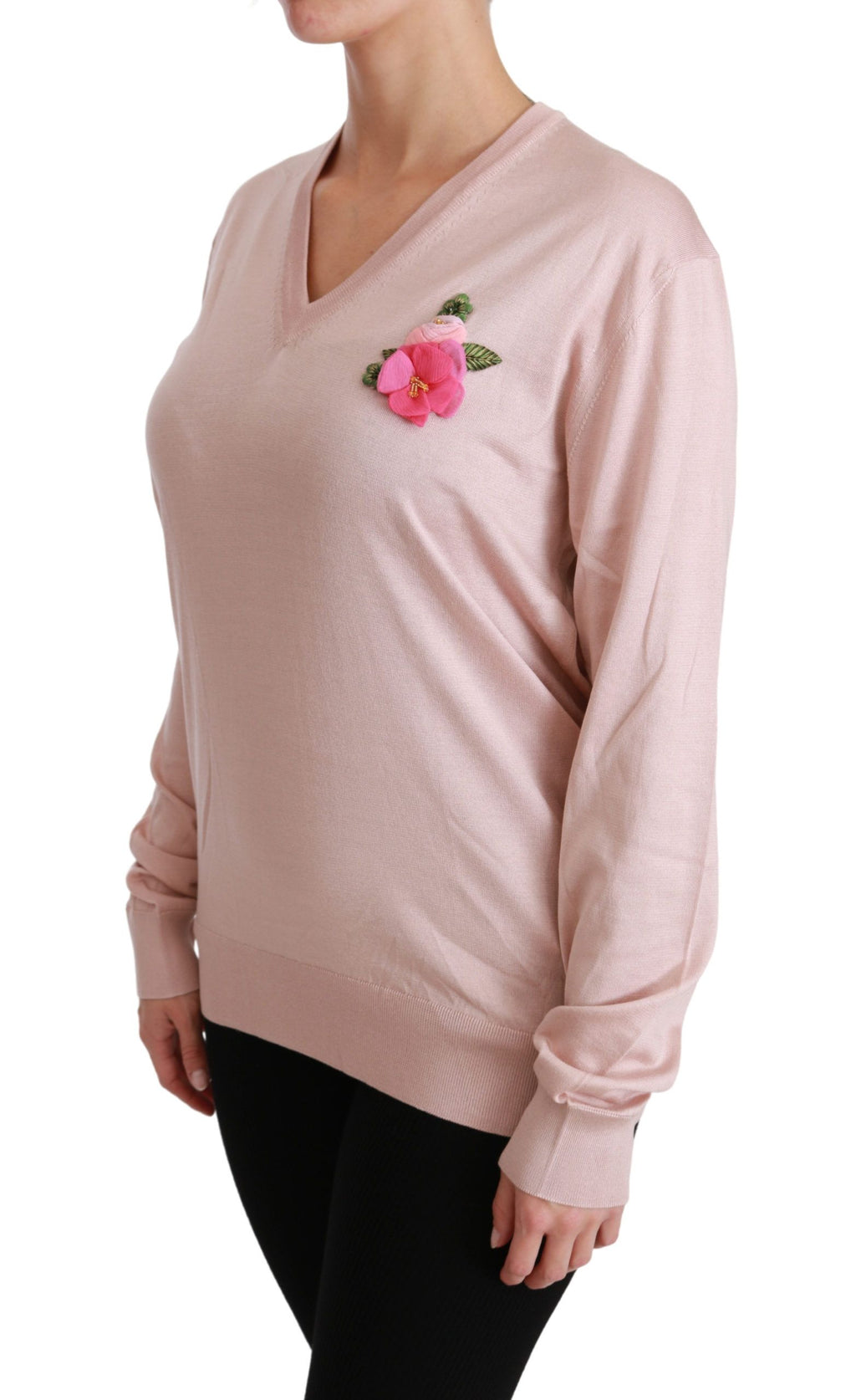 Pull Dolce & Gabbana en soie rose avec broderies florales et embellissements, pull-over élégant pour femme.
