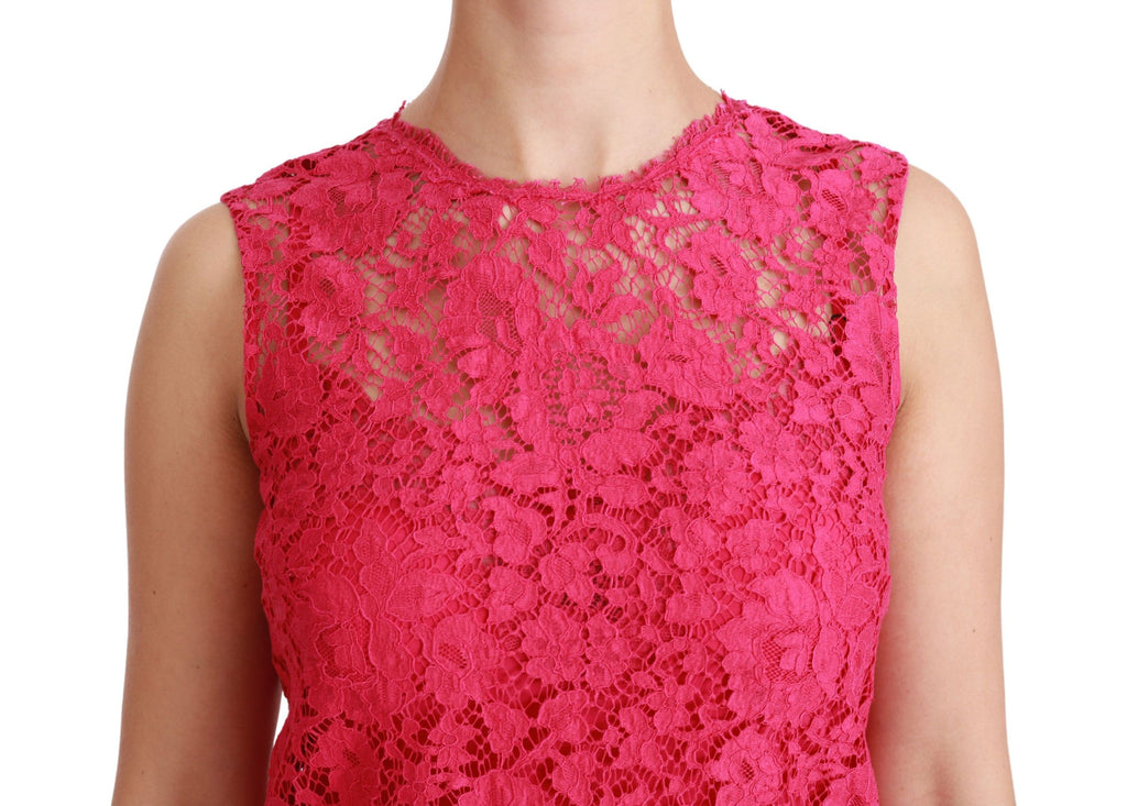 Robe courte Dolce & Gabbana en dentelle florale rose, robe de shift élégante avec détails délicats et tissu fin.