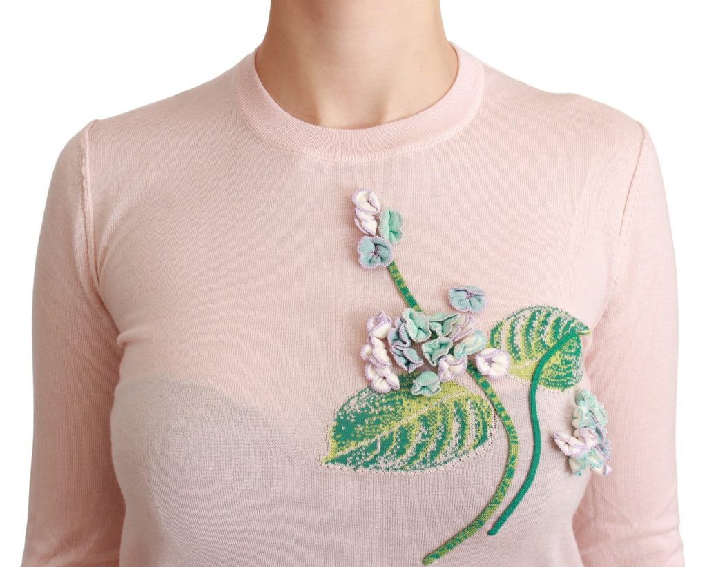 Pull-over en soie et cachemire Dolce & Gabbana rose avec motif floral, doux et élégant, pour un look sophistiqué.