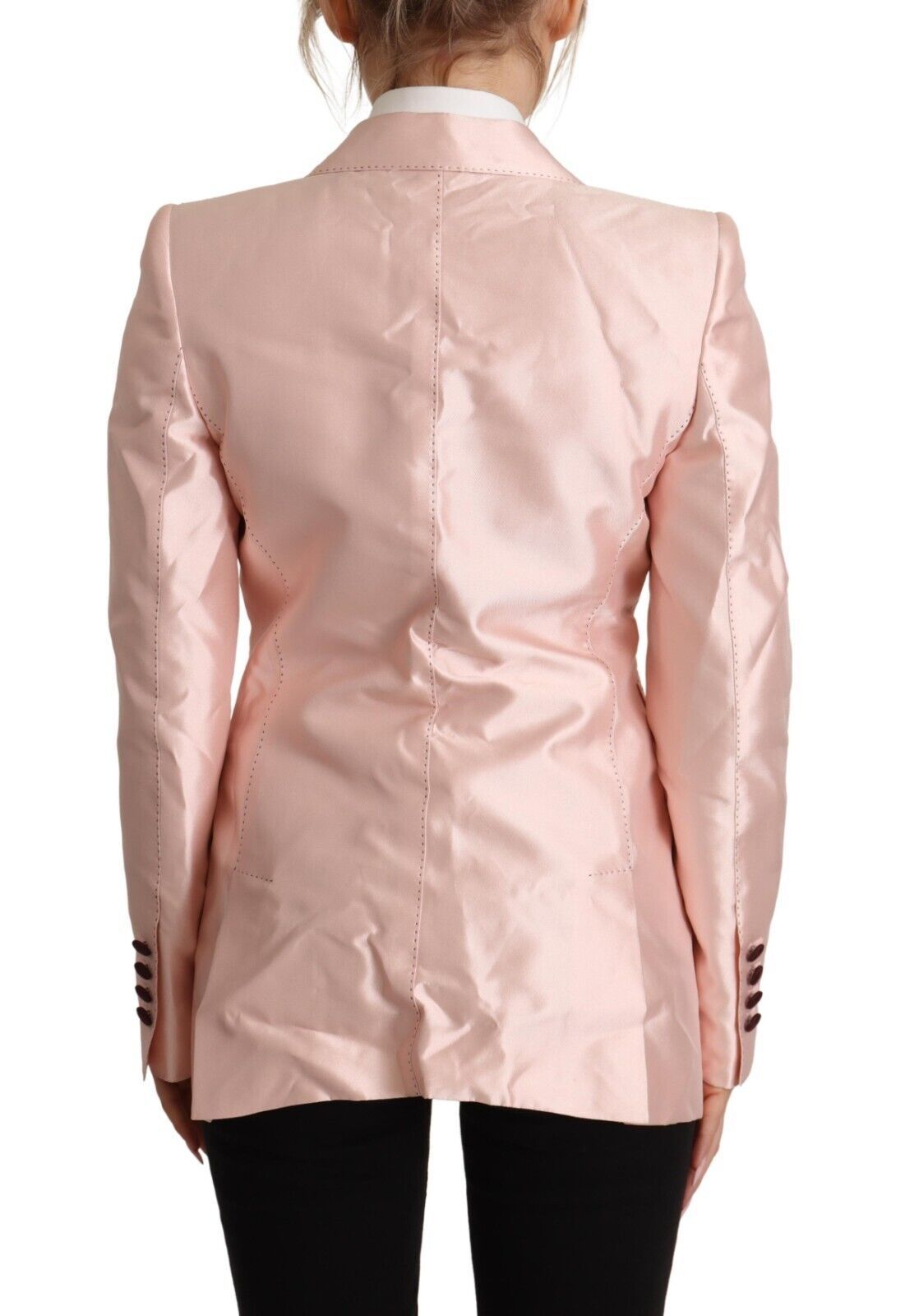 Blazer Dolce & Gabbana en satin rose à manches longues, veste élégante pour femme, détail sophistiqué.