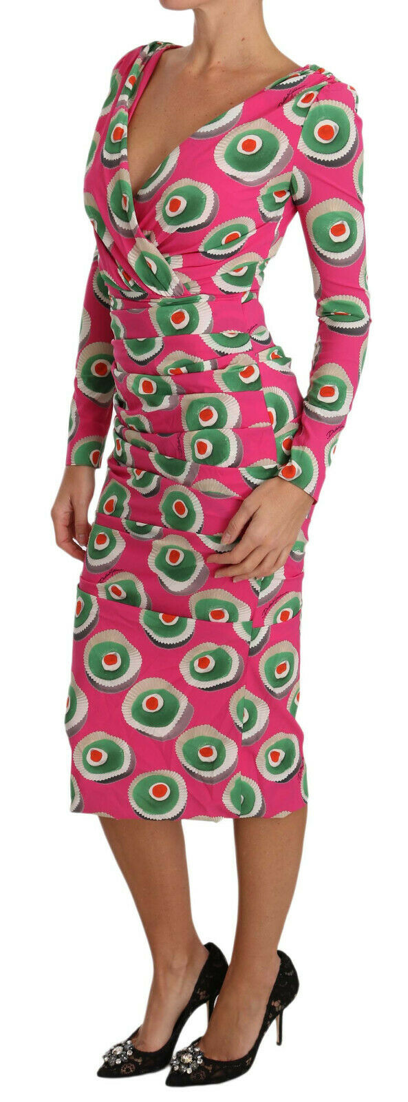 Robe moulante en soie rose de Dolce & Gabbana avec coupe cupcake, élégante et féminine, pour occasions spéciales.