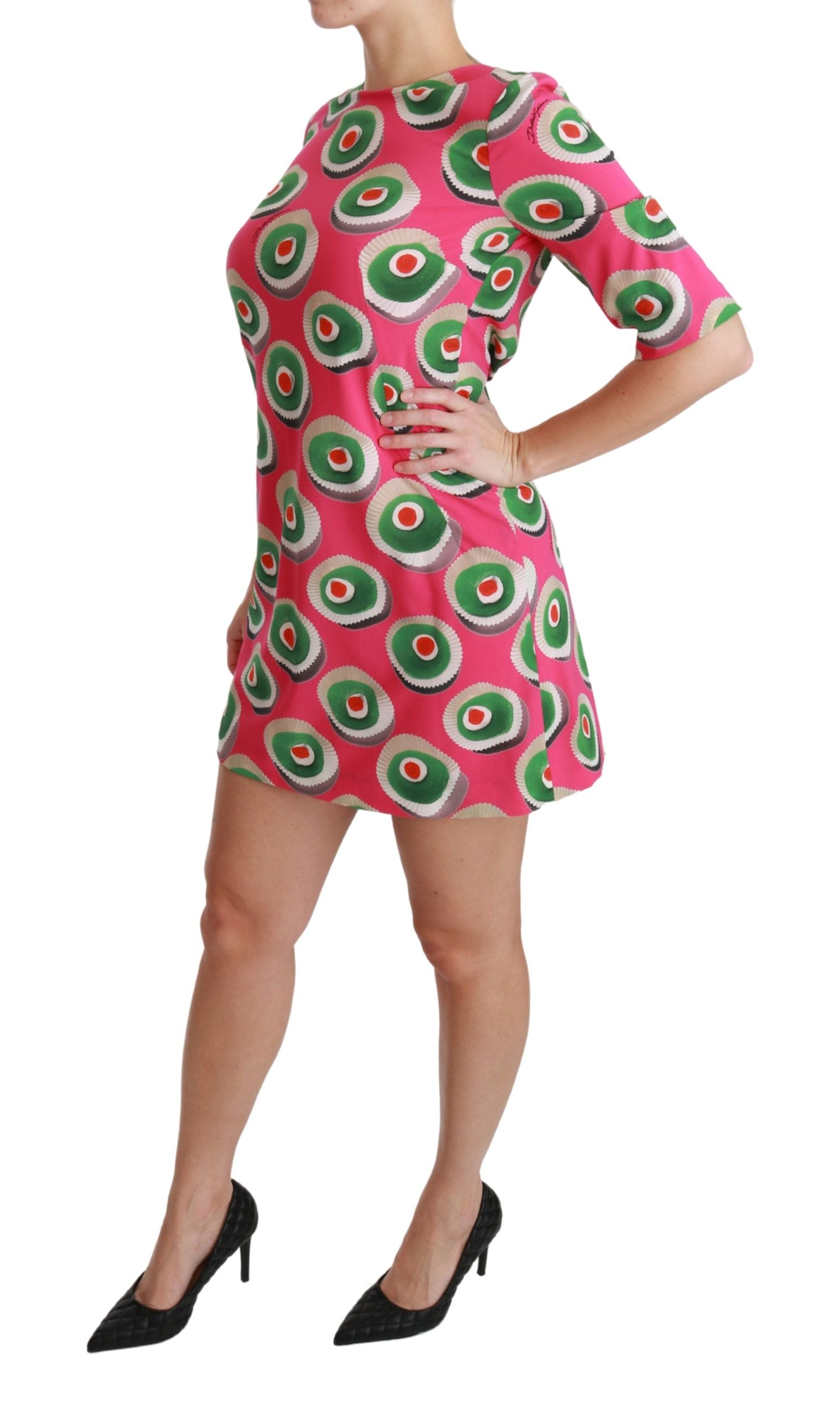 Robe Dolce & Gabbana en soie rose, coupe cupcake, style évasé, tissu stretch, élégante robe de soirée.
