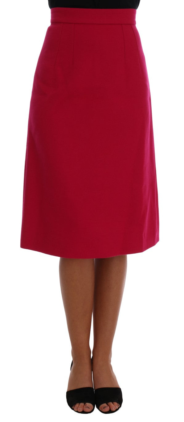 Jupe longue en laine rose de style A-line de Dolce & Gabbana, visible avec sa texture douce et sa coupe élégante.