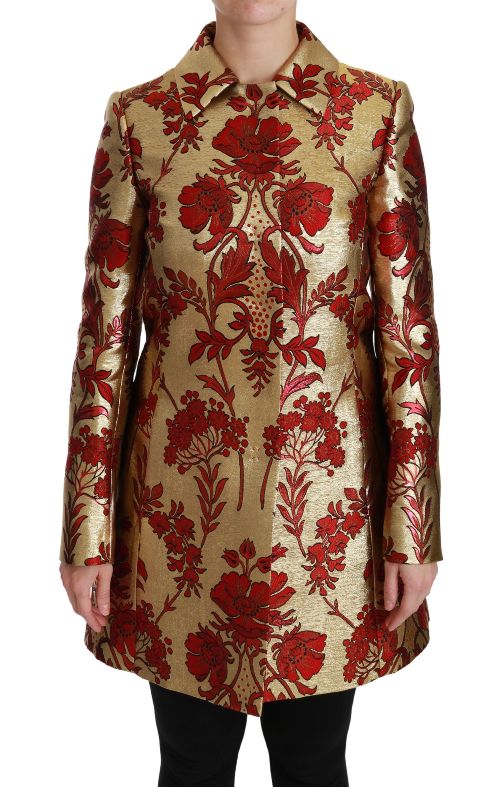 Manteau cape Dolce & Gabbana en brocart rouge et doré à motif floral, élégant et sophistiqué.