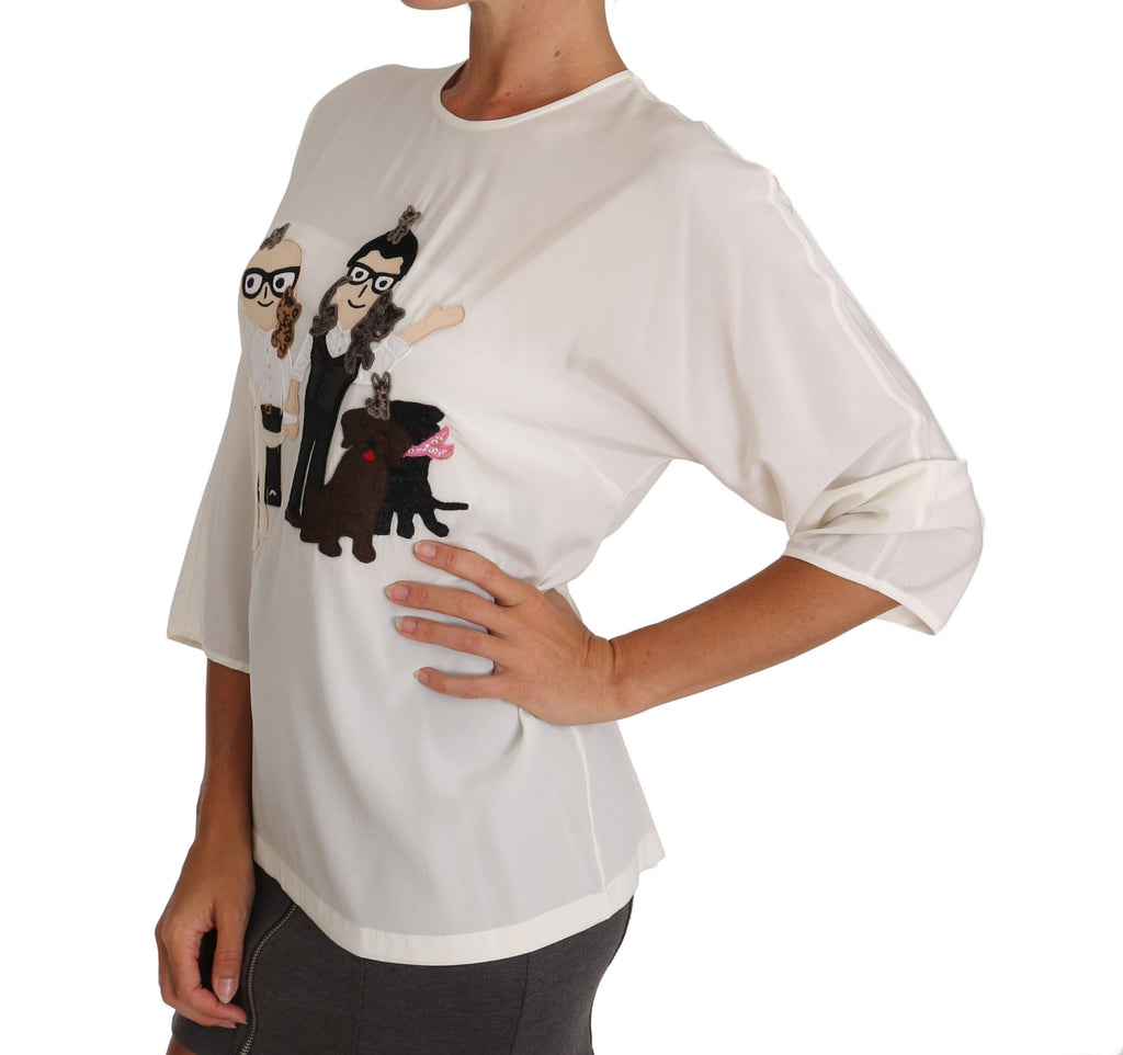 Blouse T-shirt en soie blanche Dolce & Gabbana, élégant haut décontracté avec logo #dgfamily, porté sur un mannequin.