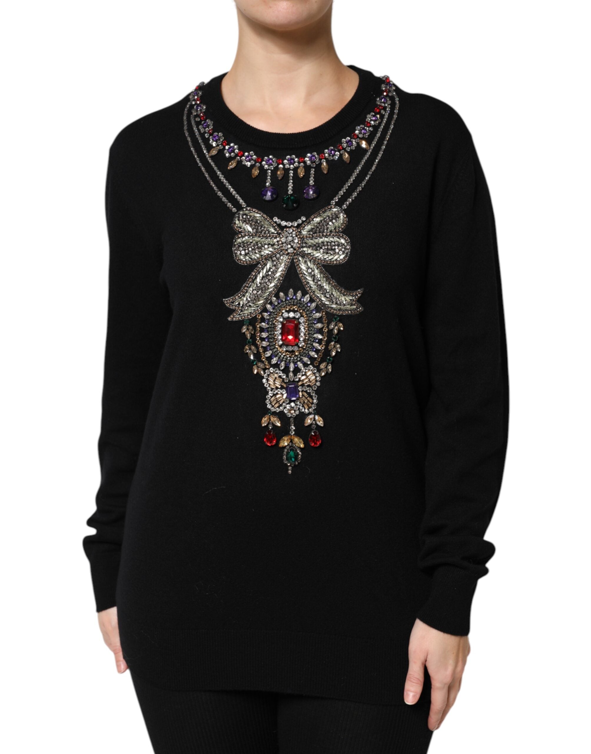 Pull en cachemire noir Dolce & Gabbana avec embellissements en cristal, élégance et luxe visible sur ce vêtement sophistiqué.