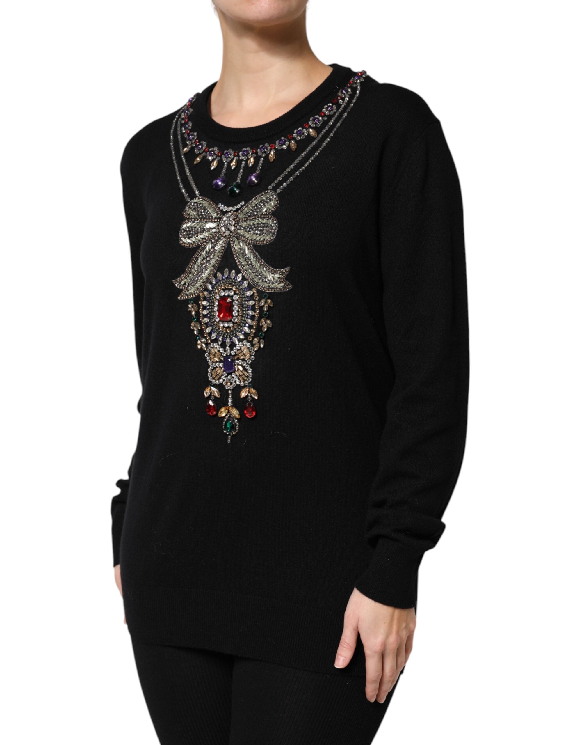Pull en cachemire noir Dolce & Gabbana avec embellissements en cristal, doux et élégant, parfait pour un style chic et sophistiqué.