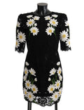 Robe Dolce & Gabbana noire avec dentelle florale chamomille, style Sicily, vue front avec détails élégants.