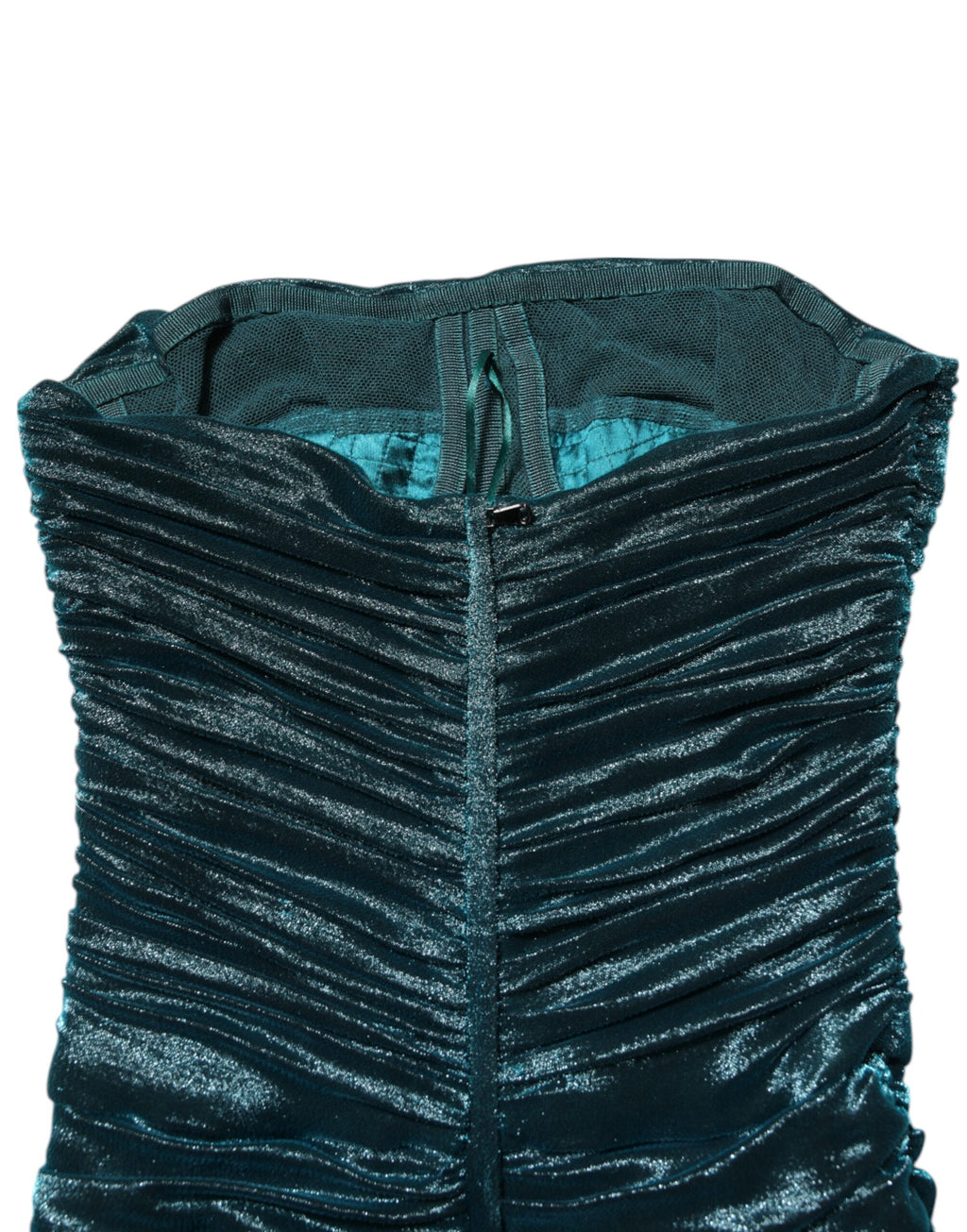 Robe en satin de soie verte sans bretelles, ajustée, de la marque Dolce & Gabbana, portée sur mannequin.
