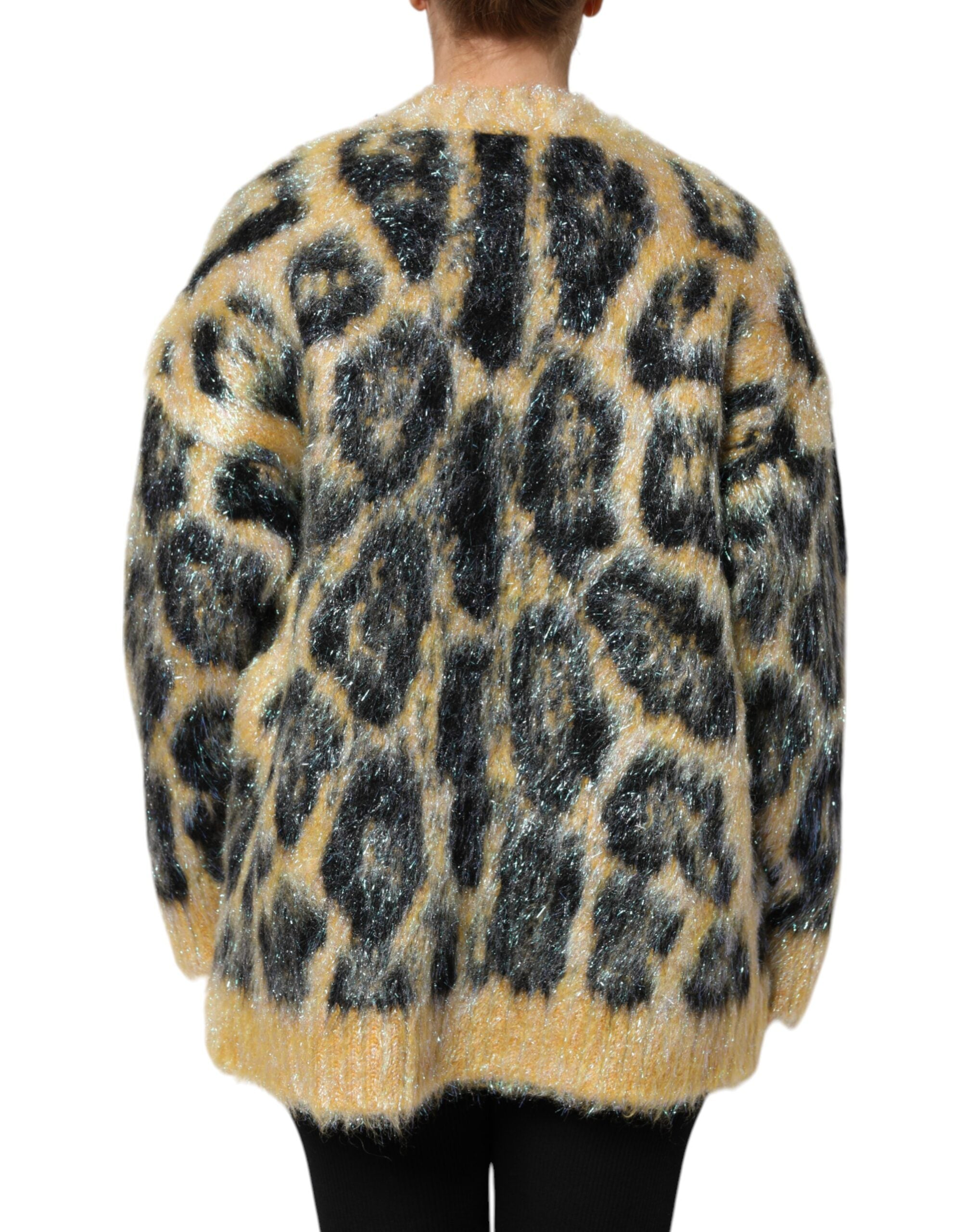 Pull en laine mohair à col rond Dolce & Gabbana avec motif léopard multicolore, style élégant et vibrant.