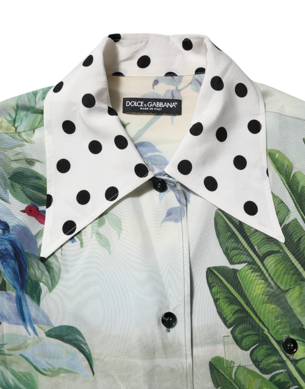 Chemise en soie Dolce & Gabbana à col, imprimé multicolore, élégante et sophistiquée, visible avec détail des motifs colorés.